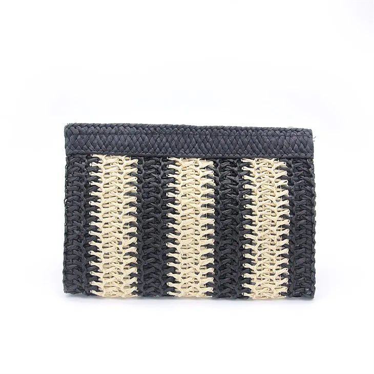 Černá malá háčkovaná taška