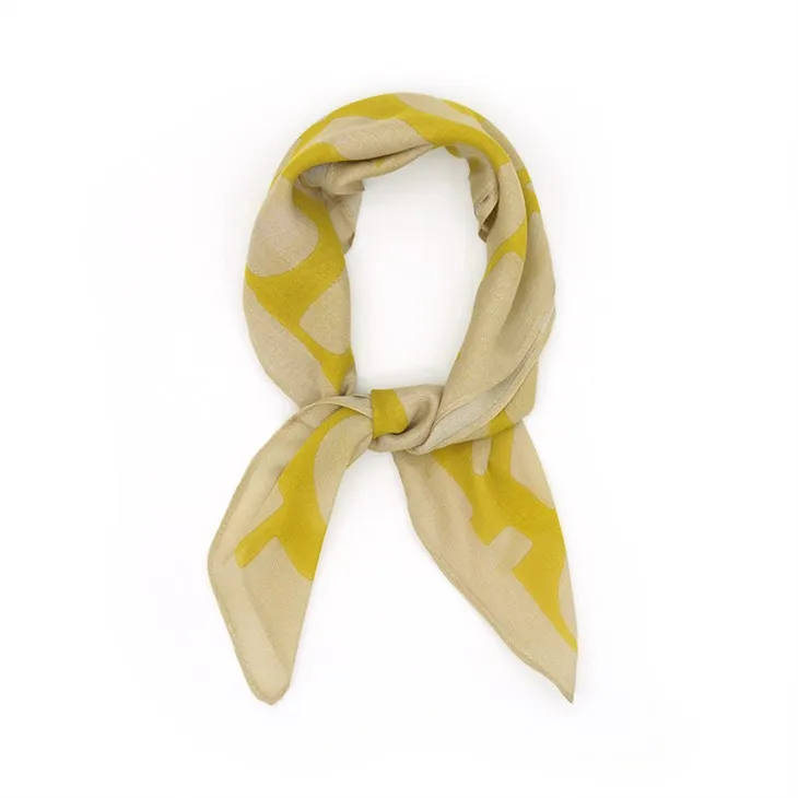 Geometry čtvercové hedvábné šátky