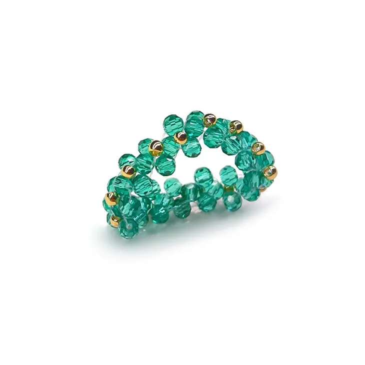 Zelený vrstvený prsten