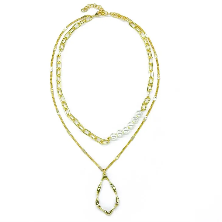 Sada zlatých perlových náhrdelníků